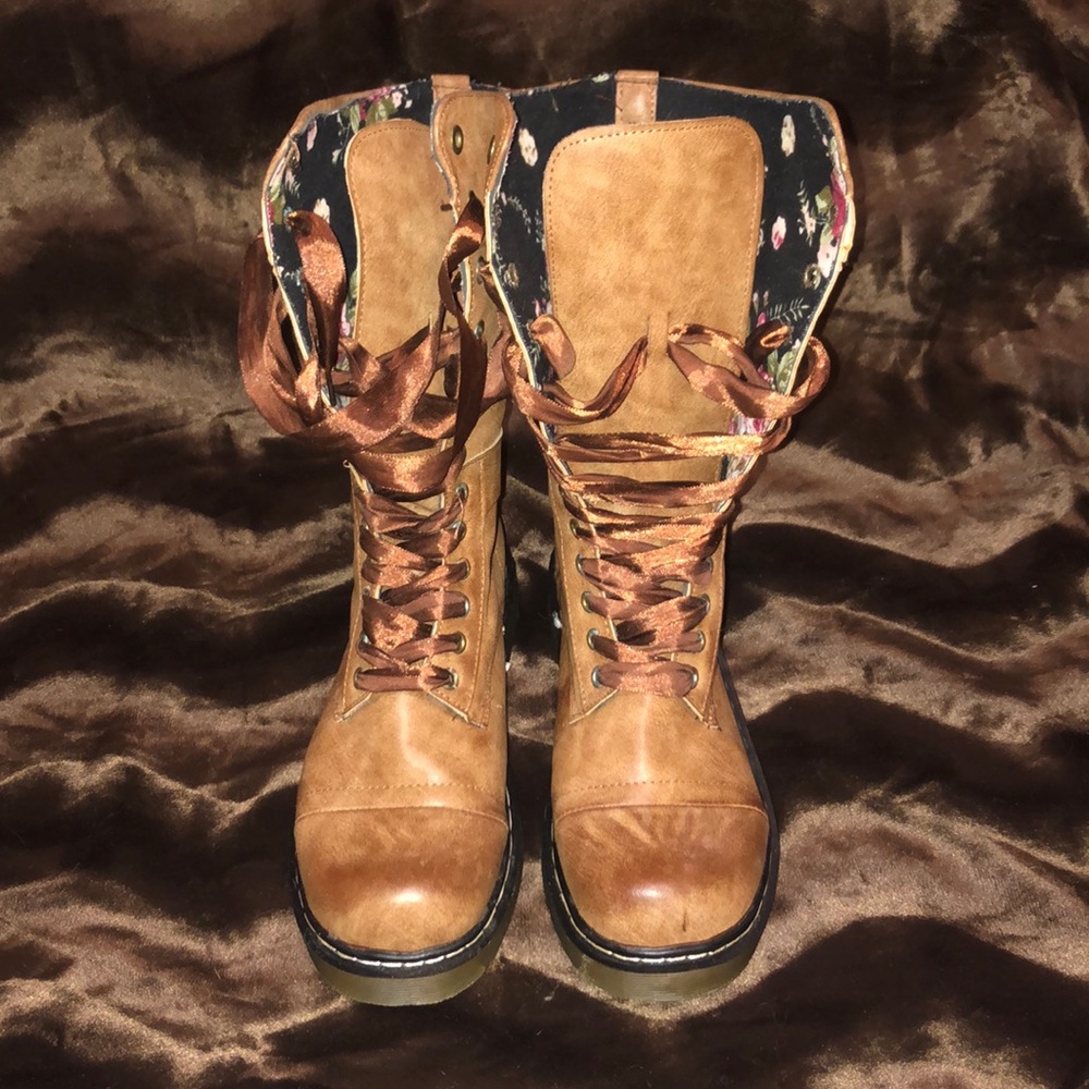 🆕 Without Tags Brown Combat Boots